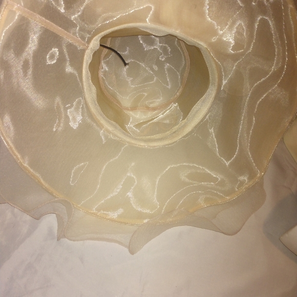 Woman Hat - Picture 2 of 3